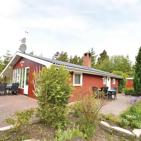 3 Bedroom Beautiful In Logstor Ferienhaus